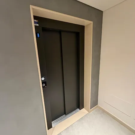 Apartament Calefati P9 Modern Design In Center Bari
