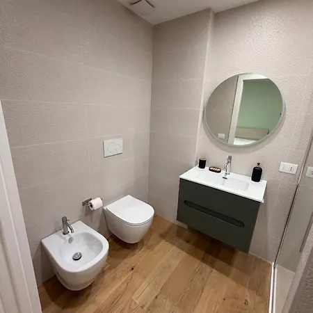 Calefati P9 Modern Design In Center Apartament